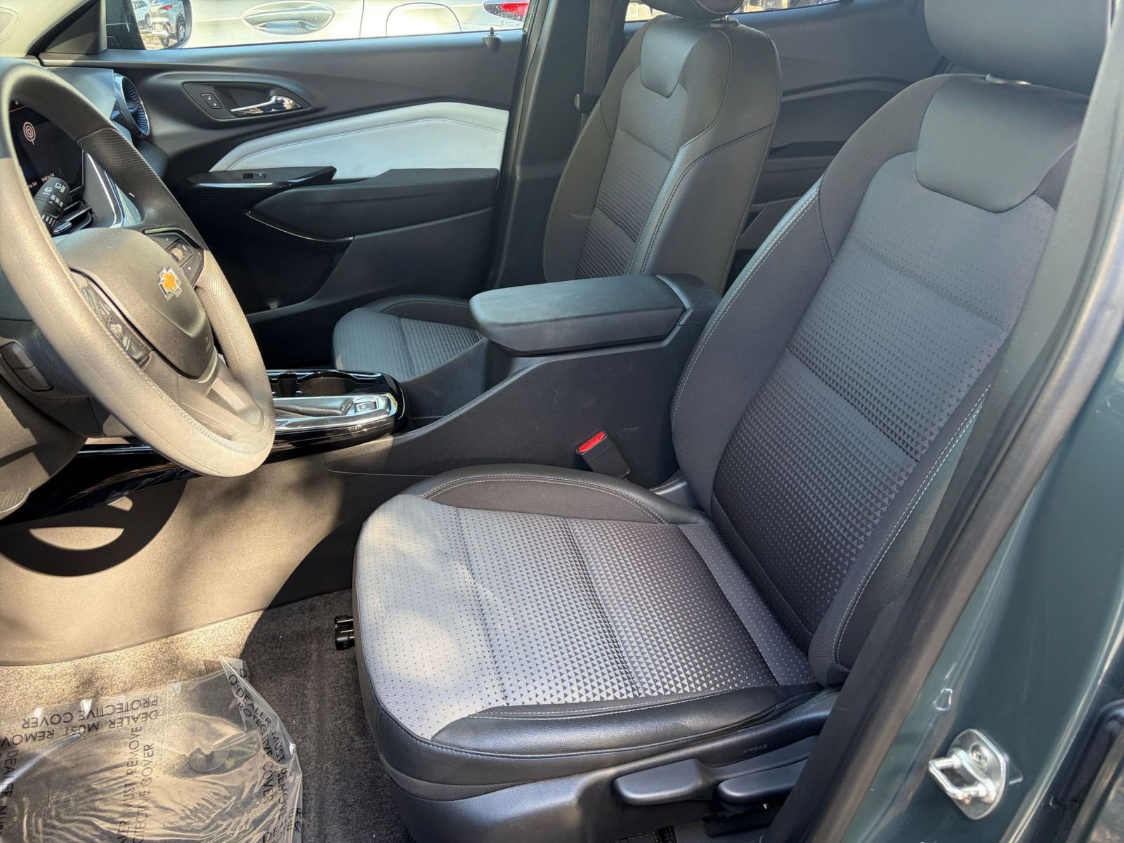 Thumbnail: 2025 Chevrolet Trax - 21