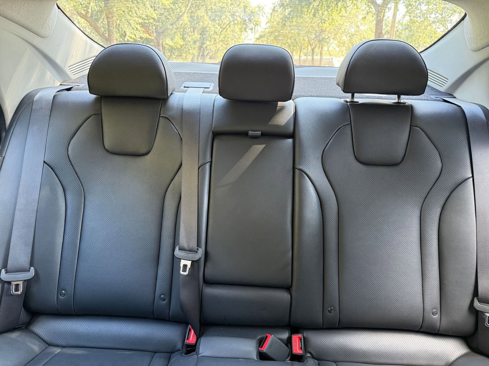 Thumbnail: 2025 Hyundai Elantra - 32