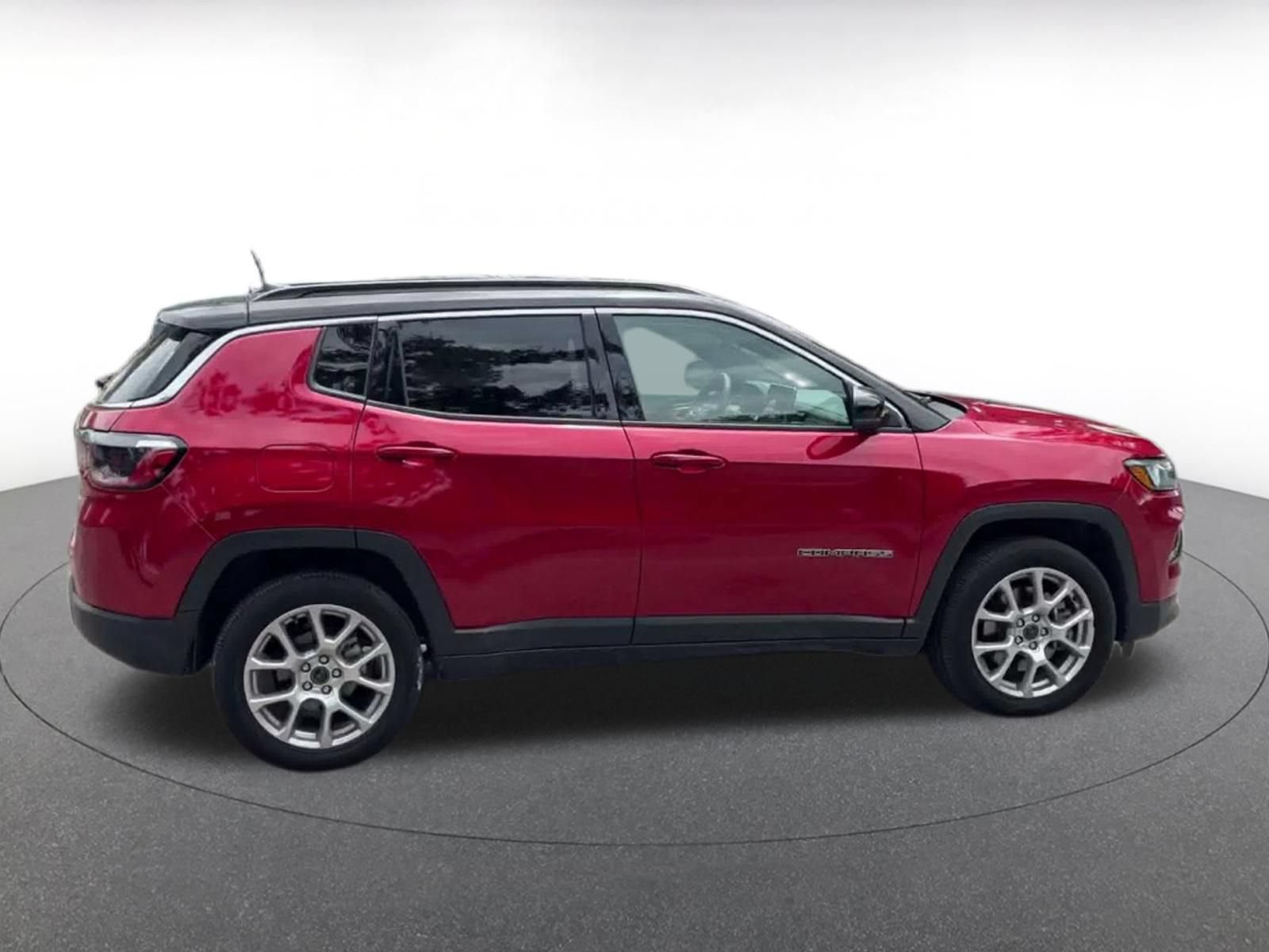 Thumbnail: 2025 Jeep Compass - 15