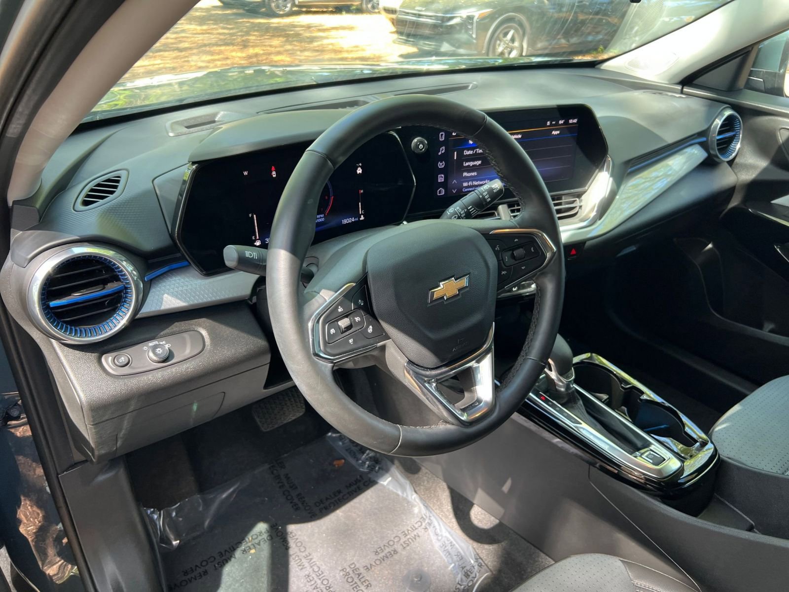 Thumbnail: 2025 Chevrolet Trax - 31