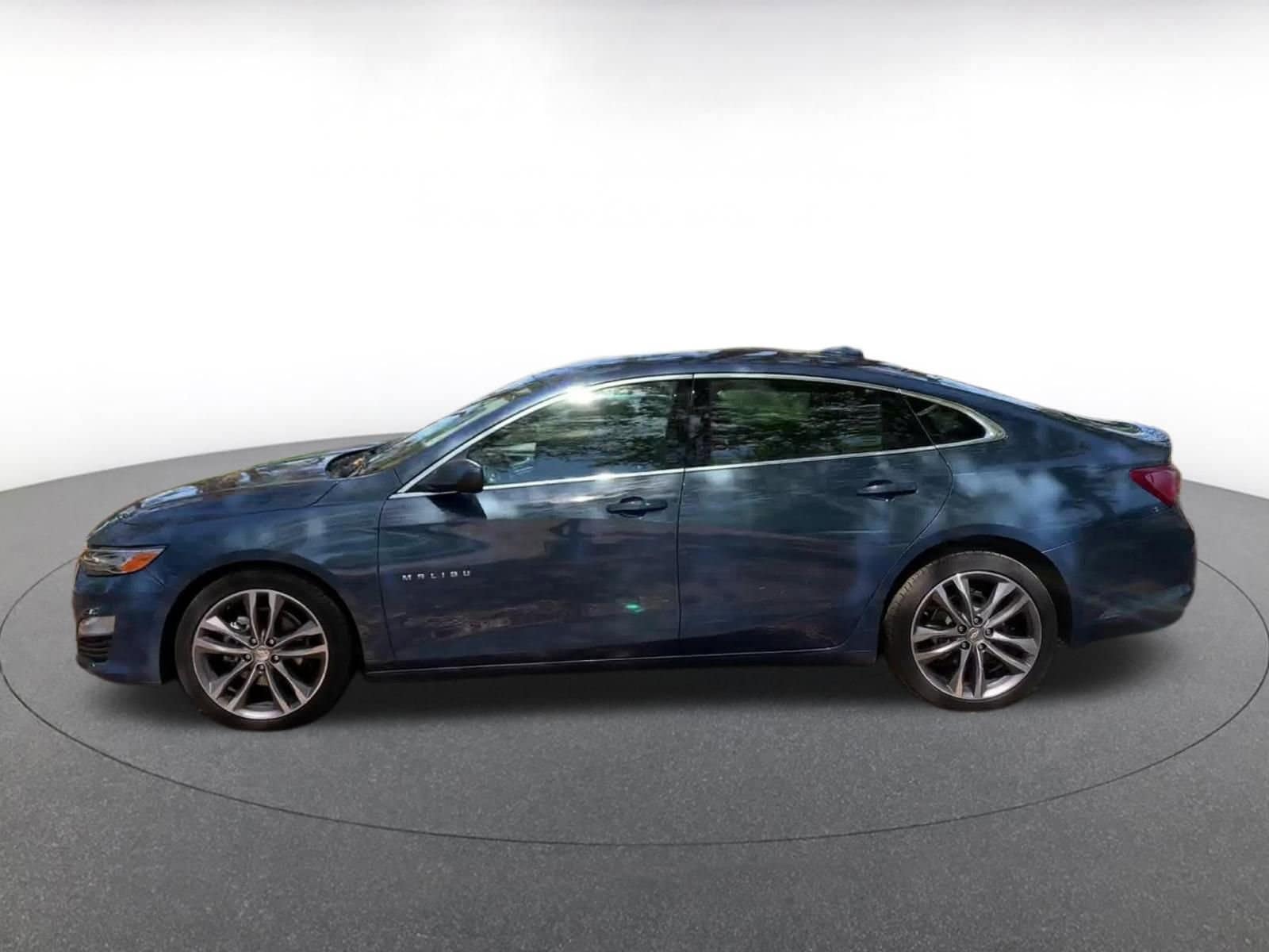 2024 Chevrolet Malibu LT 8