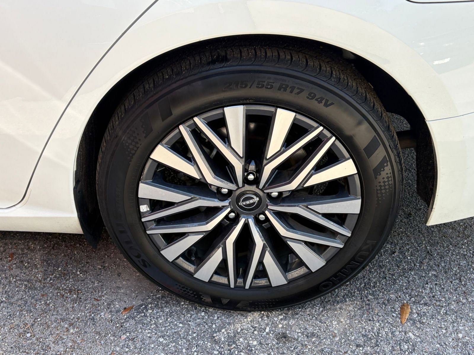 Thumbnail: 2025 Nissan Altima - 30