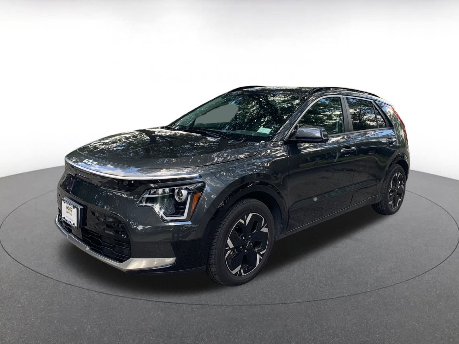 Thumbnail: 2023 Kia Niro - 3