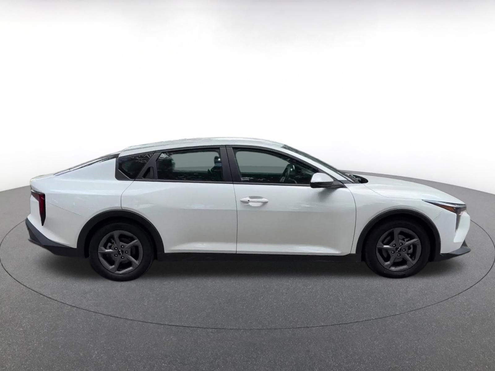 Thumbnail: 2025 Kia K4 - 16