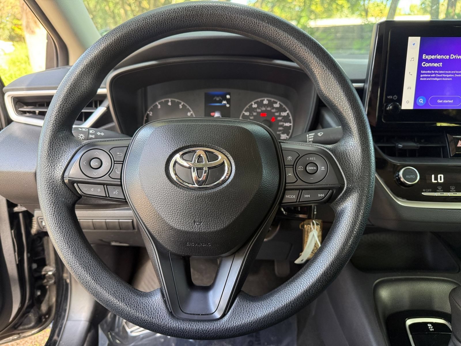 Thumbnail: 2025 Toyota Corolla - 25