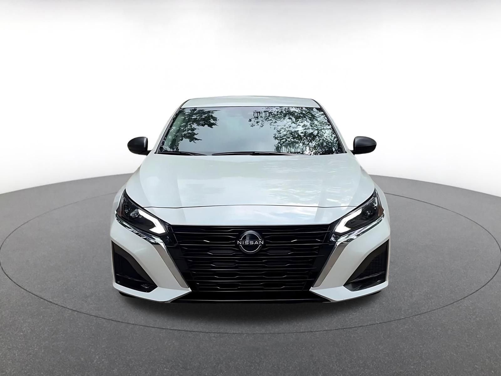 Thumbnail: 2025 Nissan Altima - 4