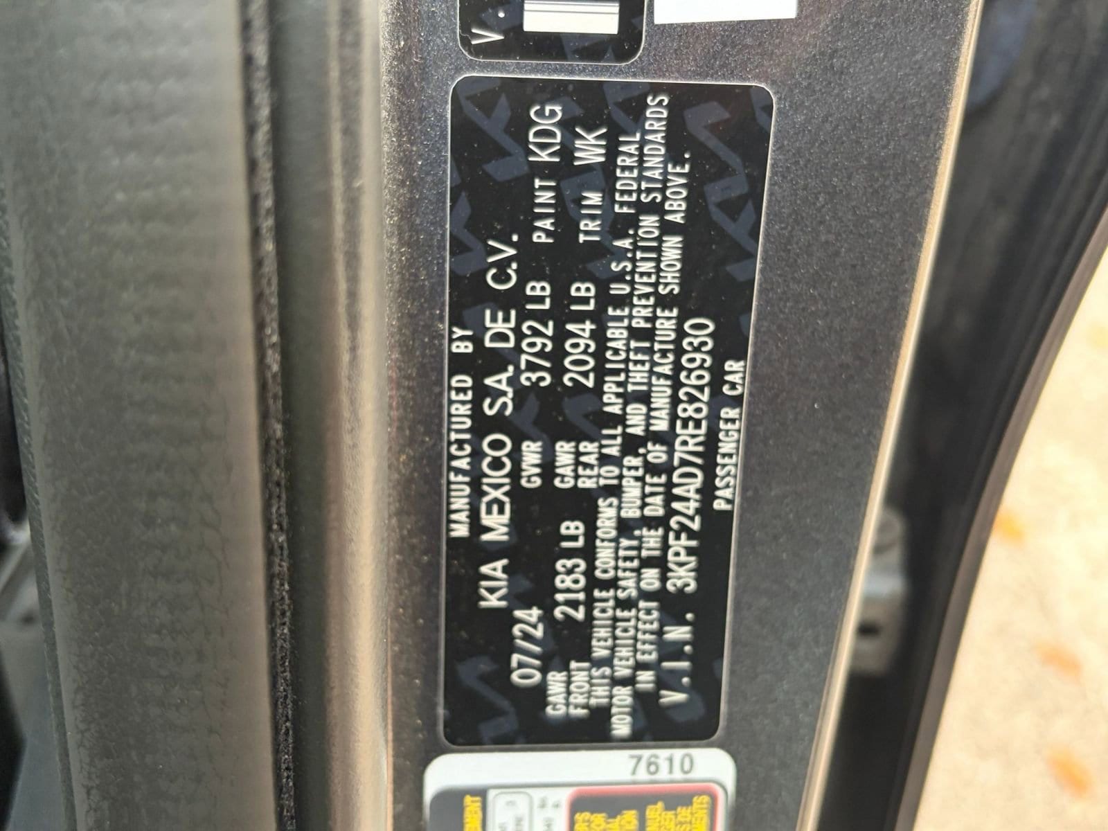 Thumbnail: 2024 Kia Forte - 23