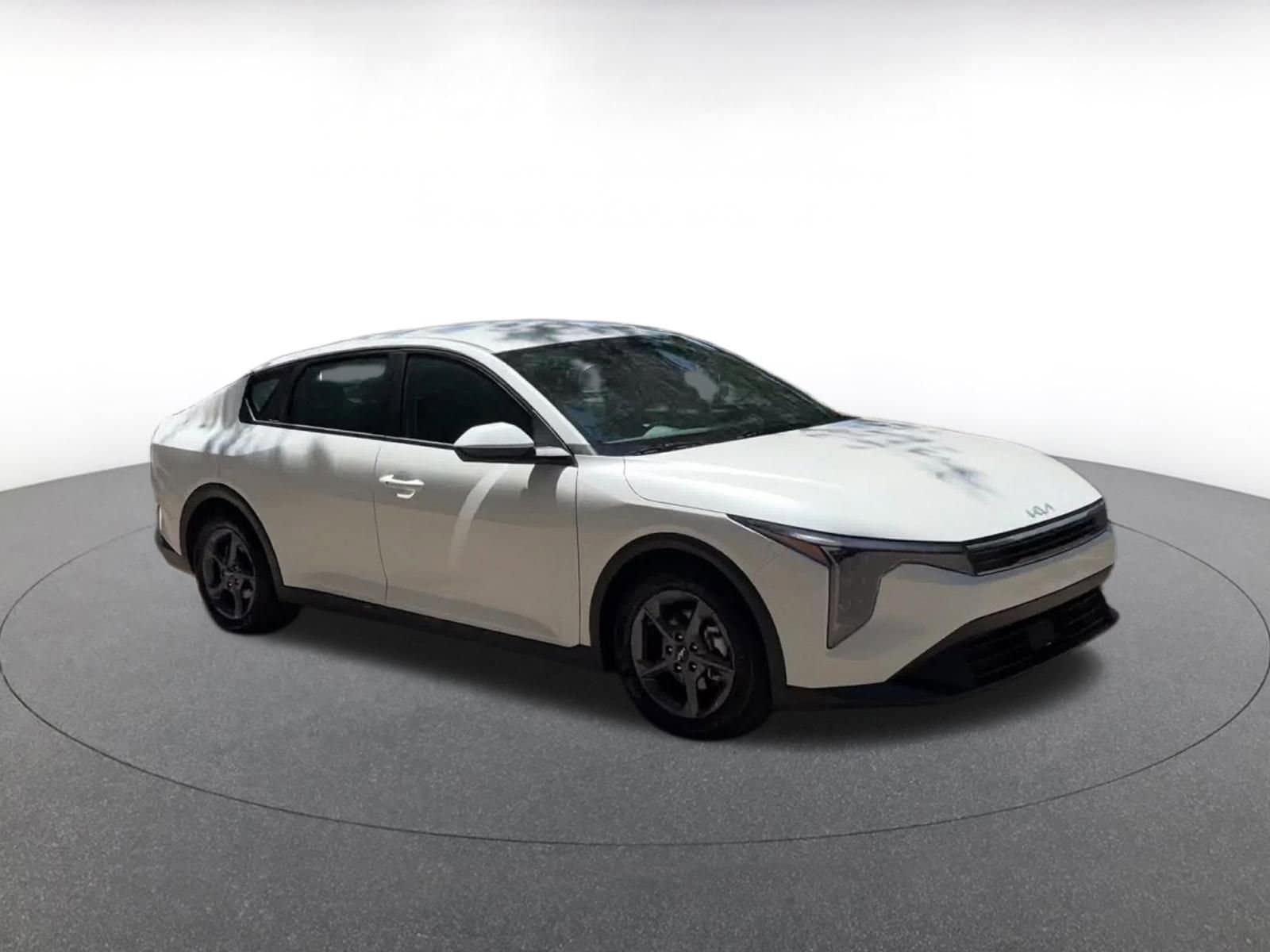 Thumbnail: 2025 Kia K4 - 3