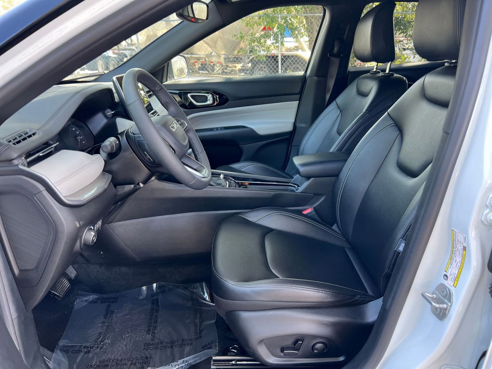 Thumbnail: 2025 Jeep Compass - 21