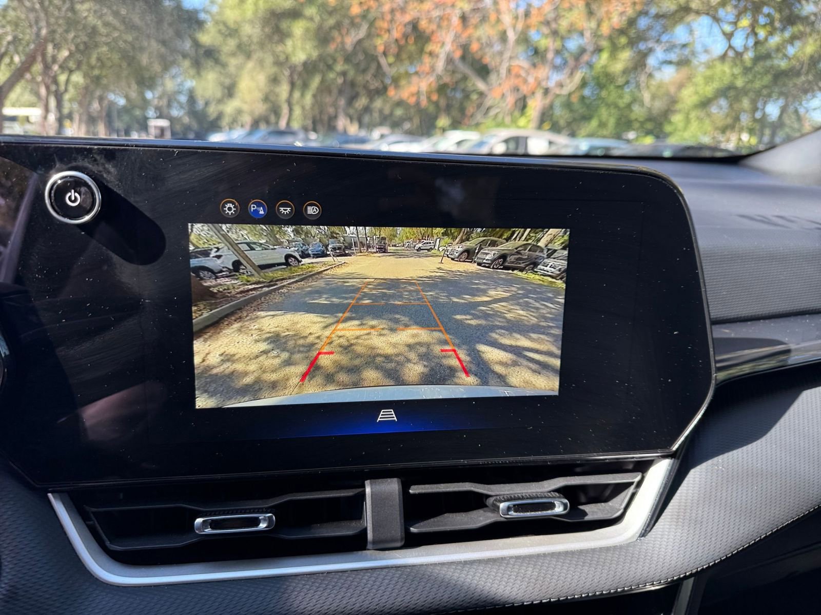 Thumbnail: 2025 Chevrolet Equinox - 17