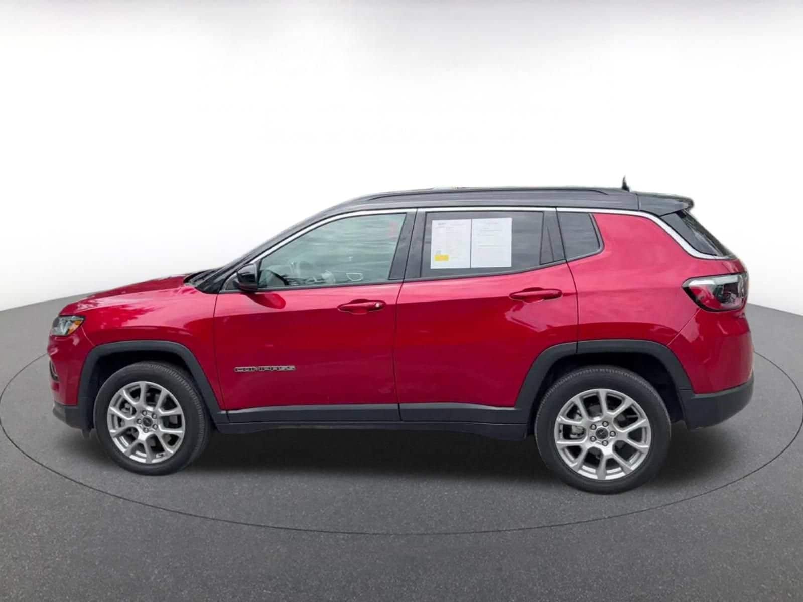 Thumbnail: 2025 Jeep Compass - 9