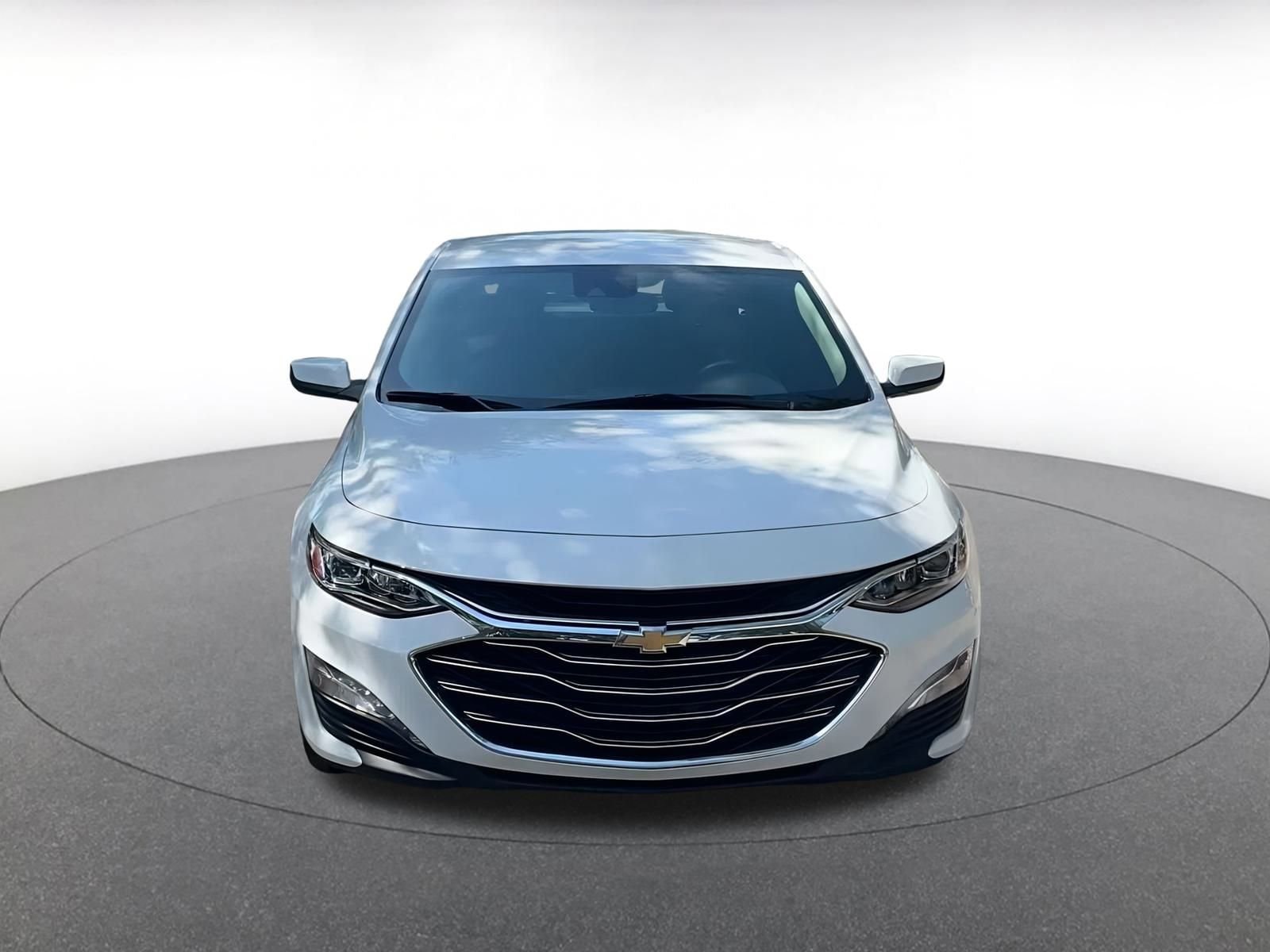 Thumbnail: 2024 Chevrolet Malibu - 4