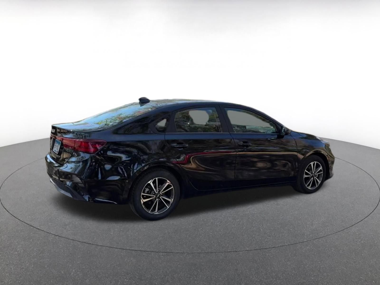 Thumbnail: 2024 Kia Forte - 15