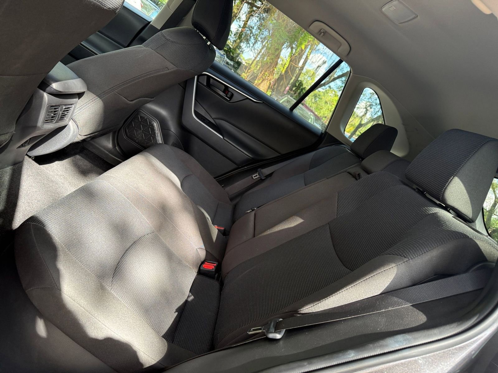 Thumbnail: 2025 Toyota RAV4 - 20