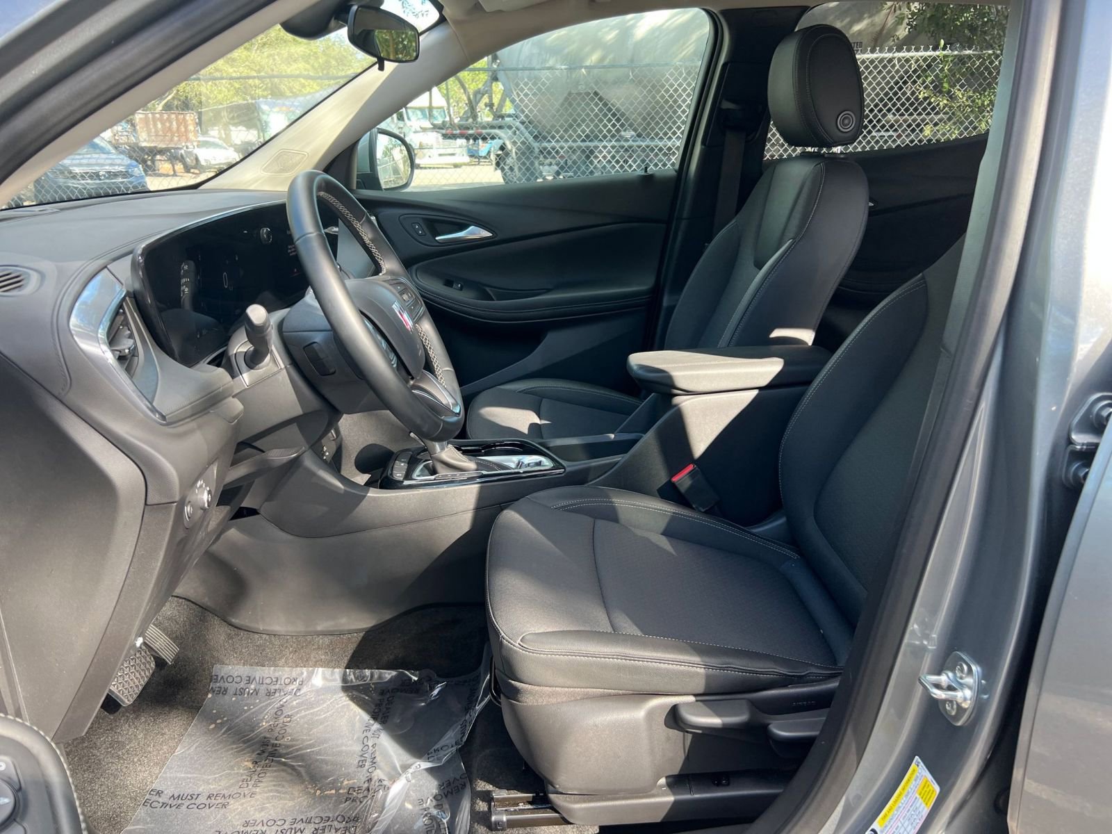 Thumbnail: 2025 Buick Encore GX - 21