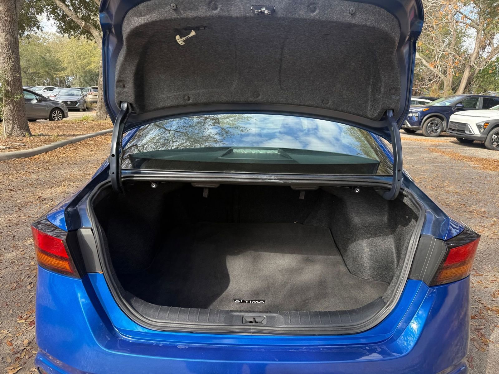 Thumbnail: 2025 Nissan Altima - 25