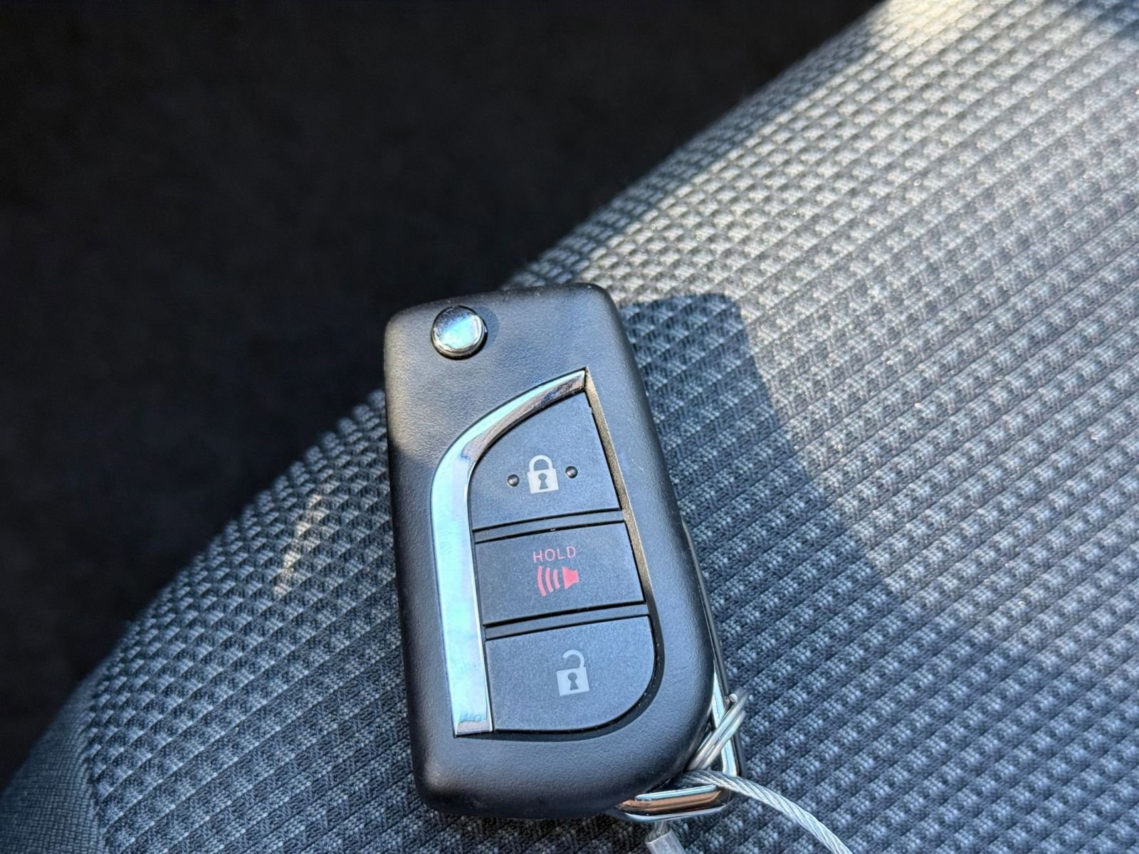 Thumbnail: 2025 Toyota RAV4 - 18