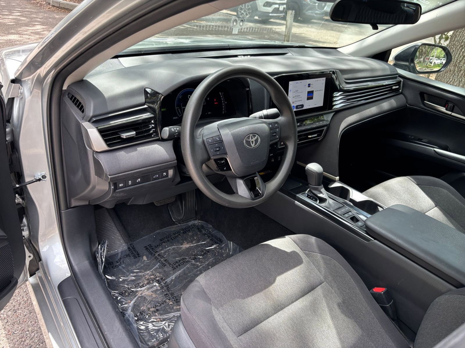 Thumbnail: 2025 Toyota Camry - 32