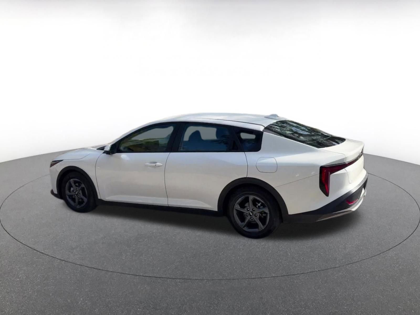 Thumbnail: 2025 Kia K4 - 10