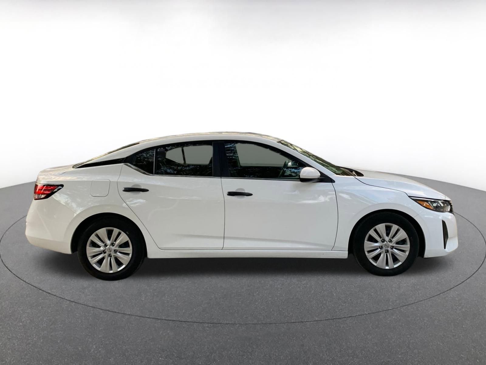 Thumbnail: 2025 Nissan Sentra - 8