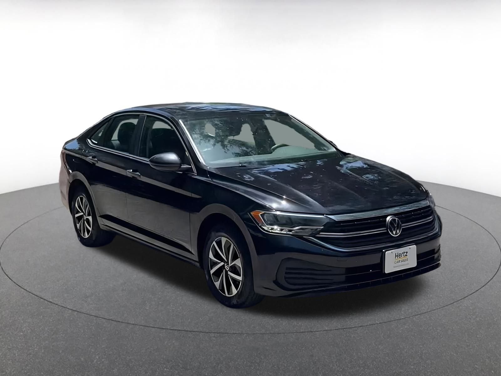 Thumbnail: 2024 Volkswagen Jetta - 3
