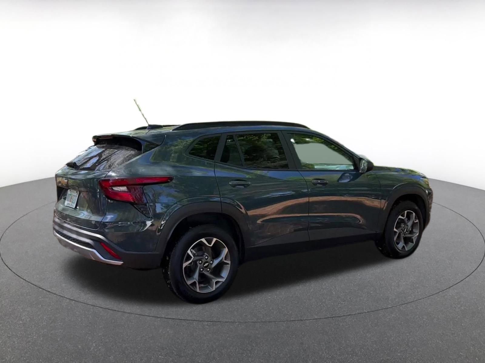 Thumbnail: 2025 Chevrolet Trax - 14