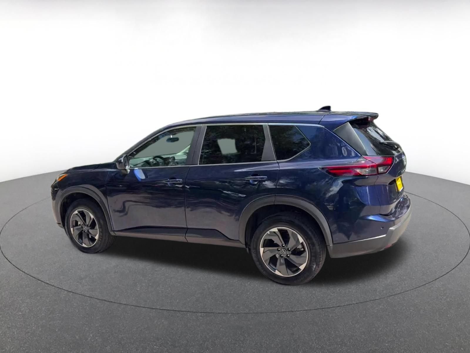 Thumbnail: 2025 Nissan Rogue - 10