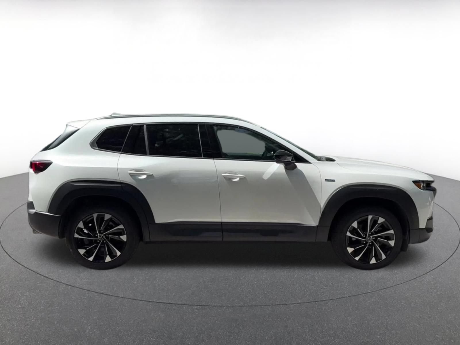 Thumbnail: 2025 Mazda CX-50 - 16
