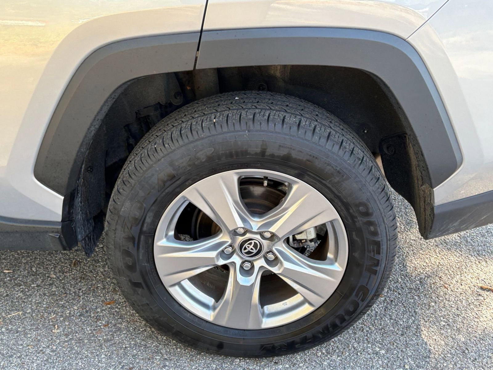 Thumbnail: 2025 Toyota RAV4 - 25