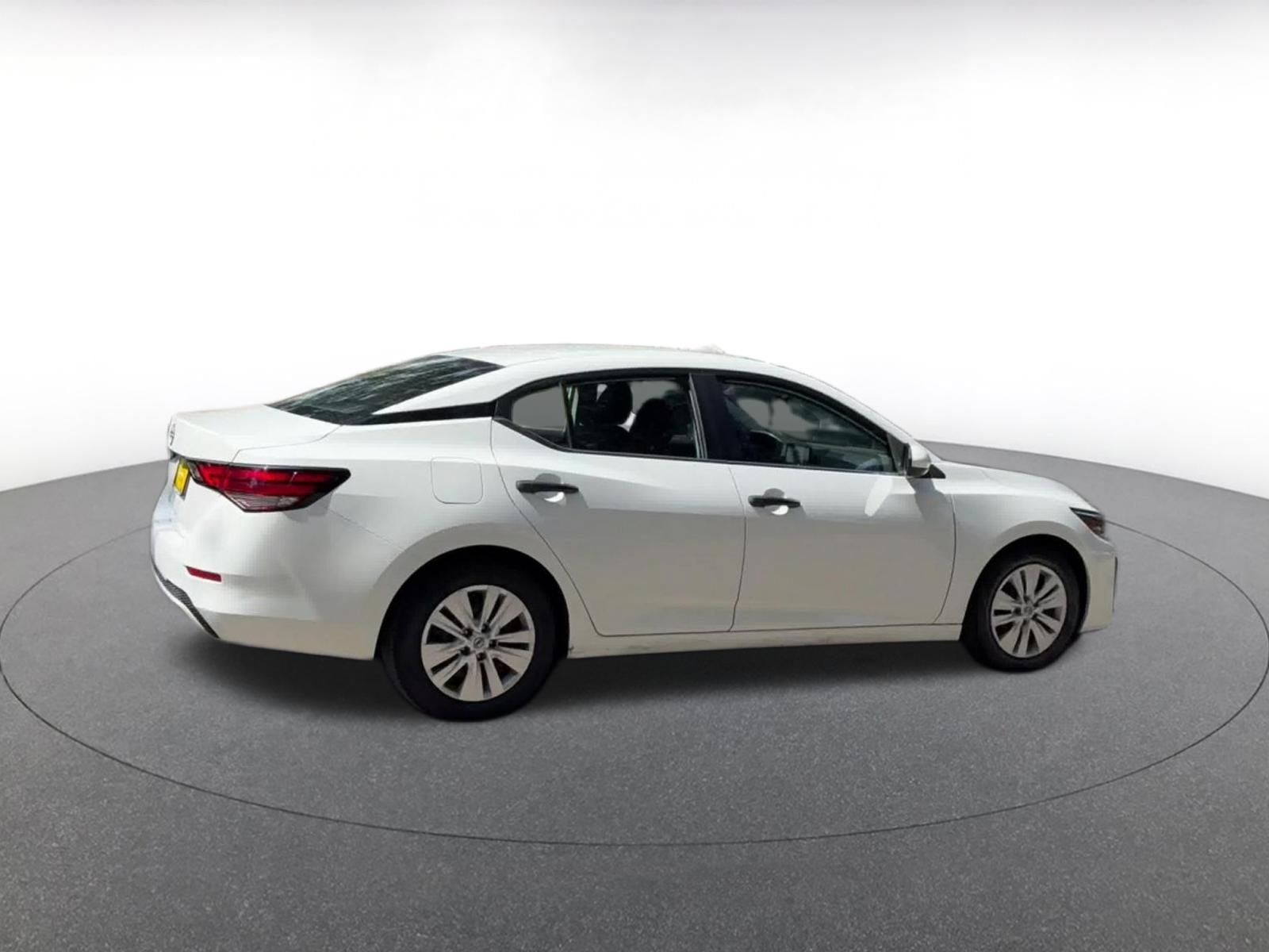 Thumbnail: 2025 Nissan Sentra - 14