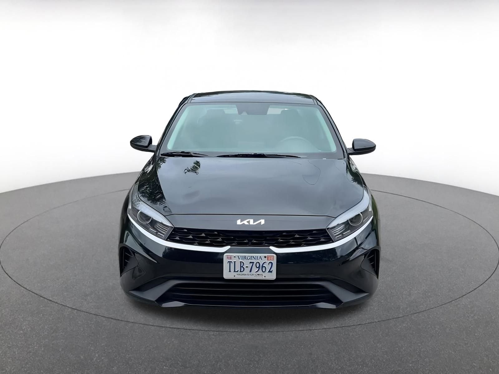 Thumbnail: 2024 Kia Forte - 4