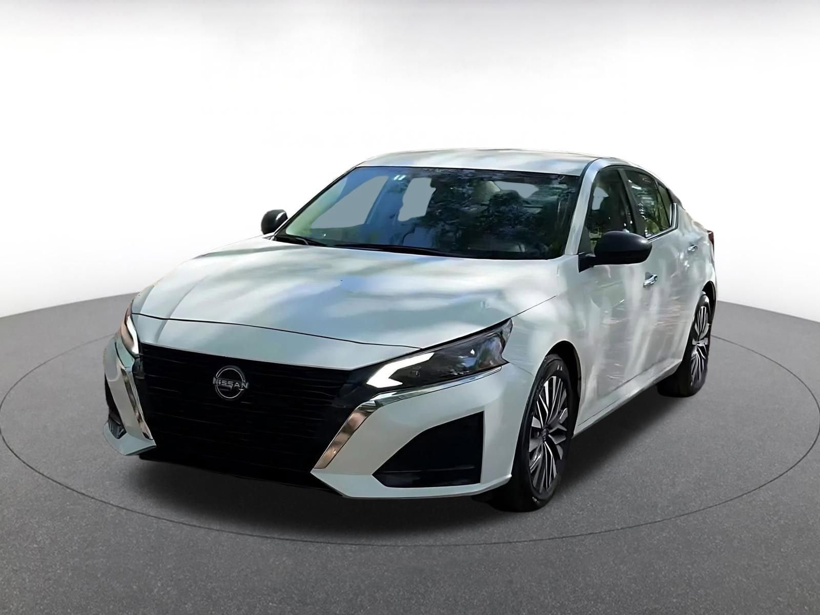 Thumbnail: 2025 Nissan Altima - 7