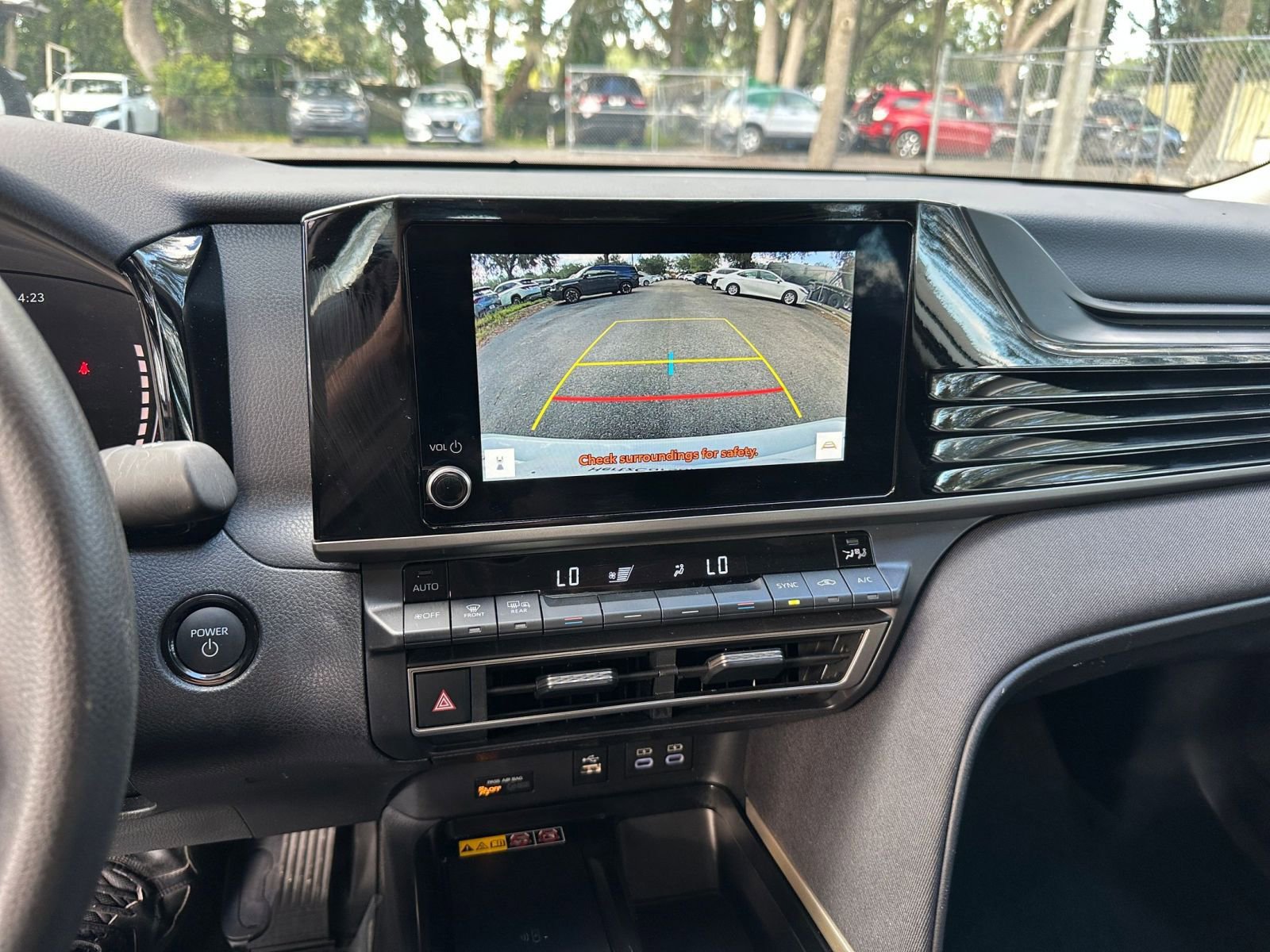 Thumbnail: 2025 Toyota Camry - 17