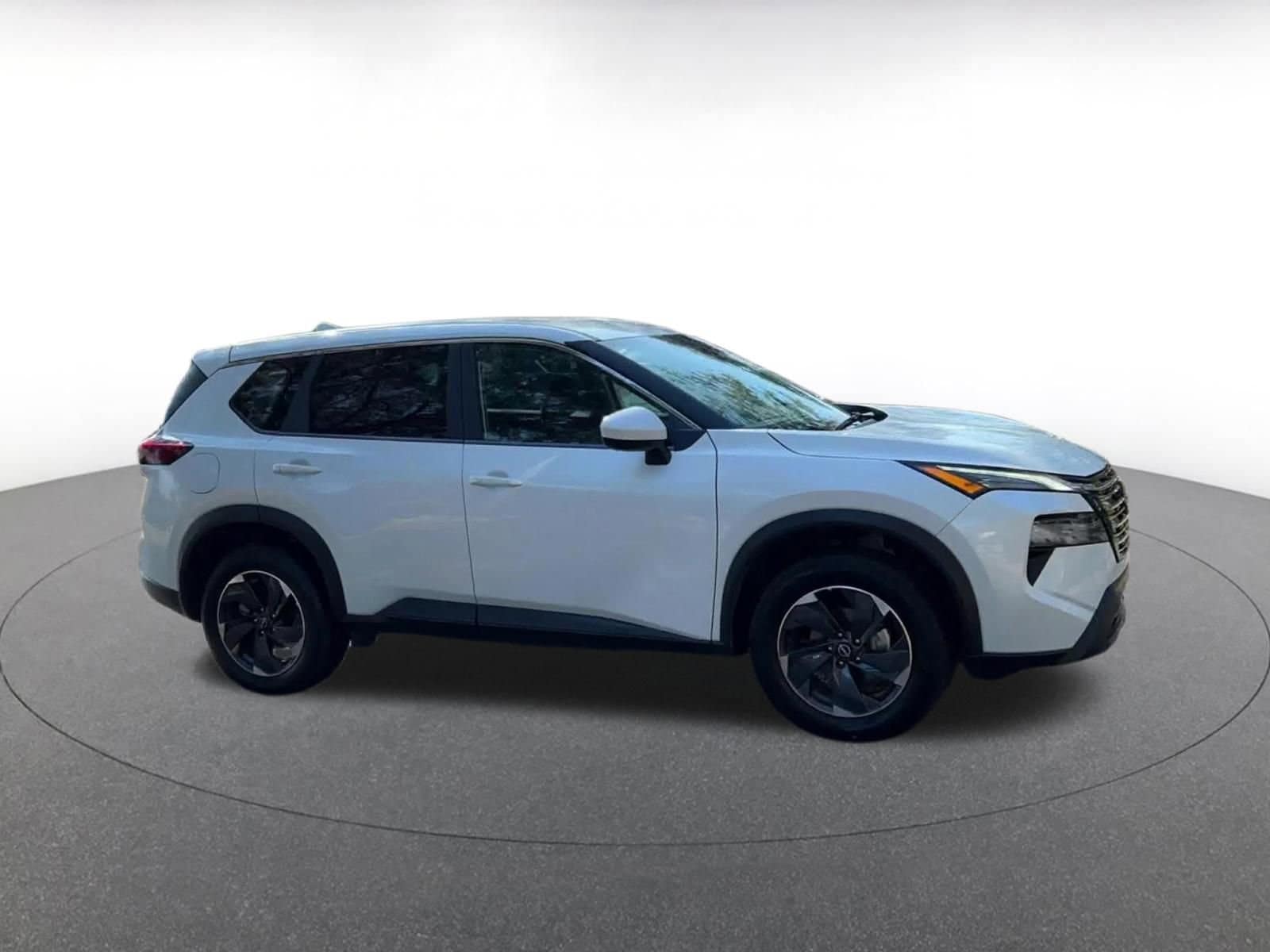 Thumbnail: 2025 Nissan Rogue - 2