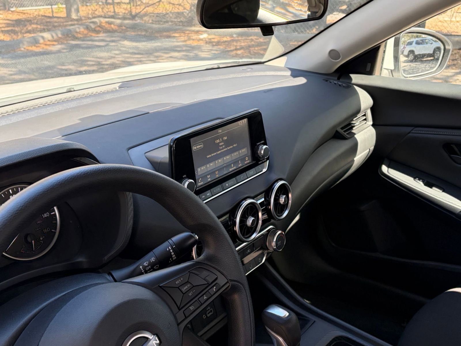 Thumbnail: 2025 Nissan Sentra - 31