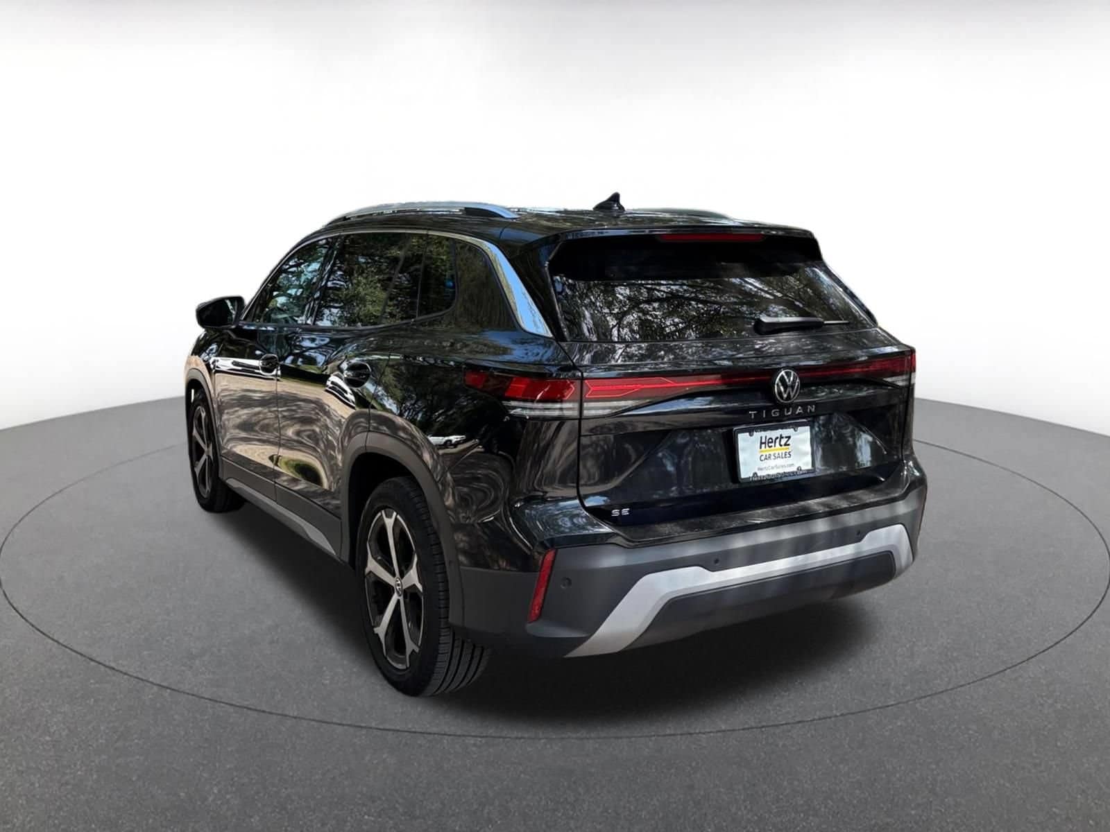 Thumbnail: 2026 Volkswagen Tiguan - 6