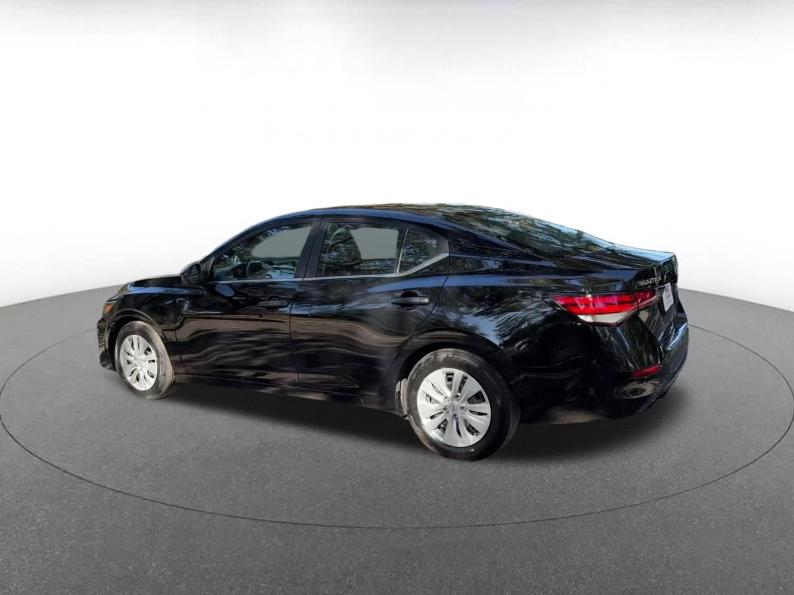 Thumbnail: 2025 Nissan Sentra - 20