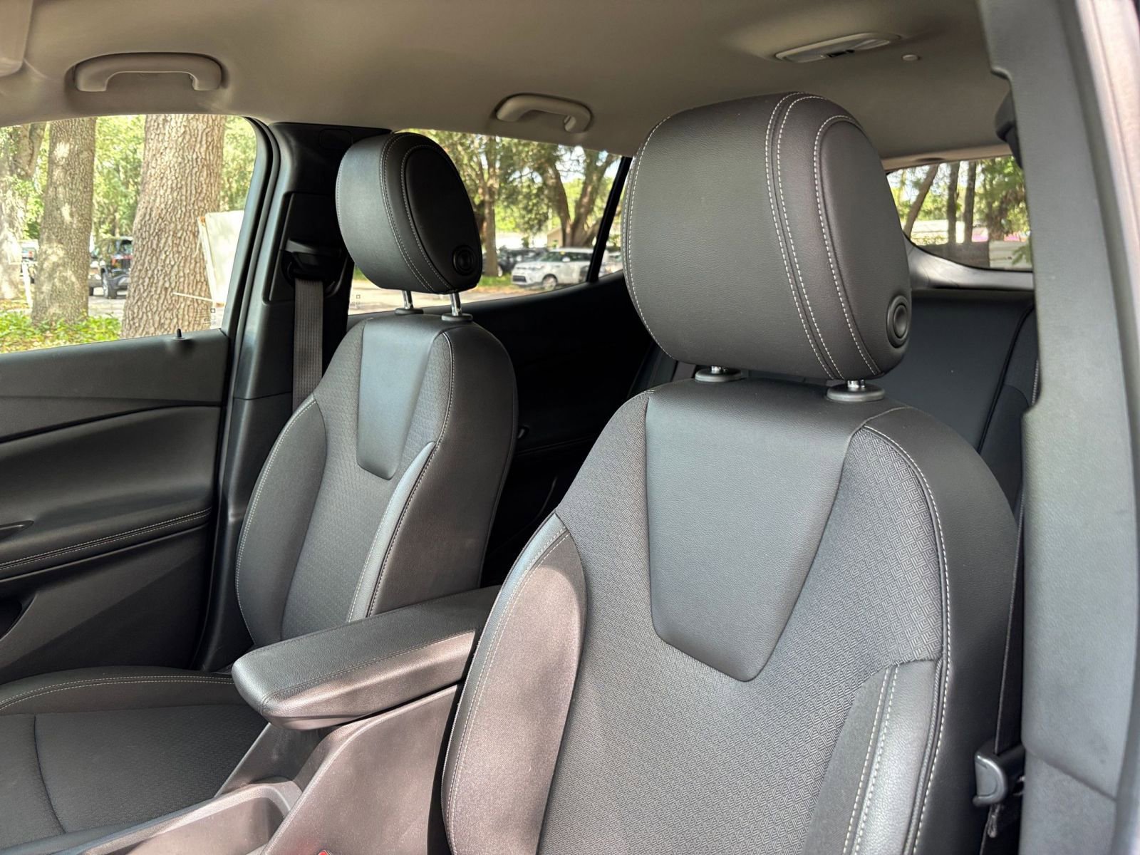 Thumbnail: 2025 Buick Encore GX - 35