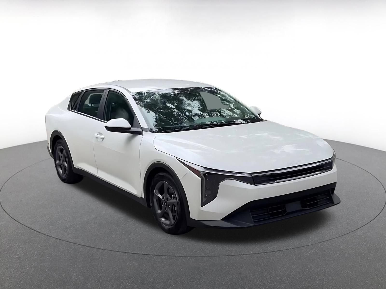Thumbnail: 2025 Kia K4 - 3