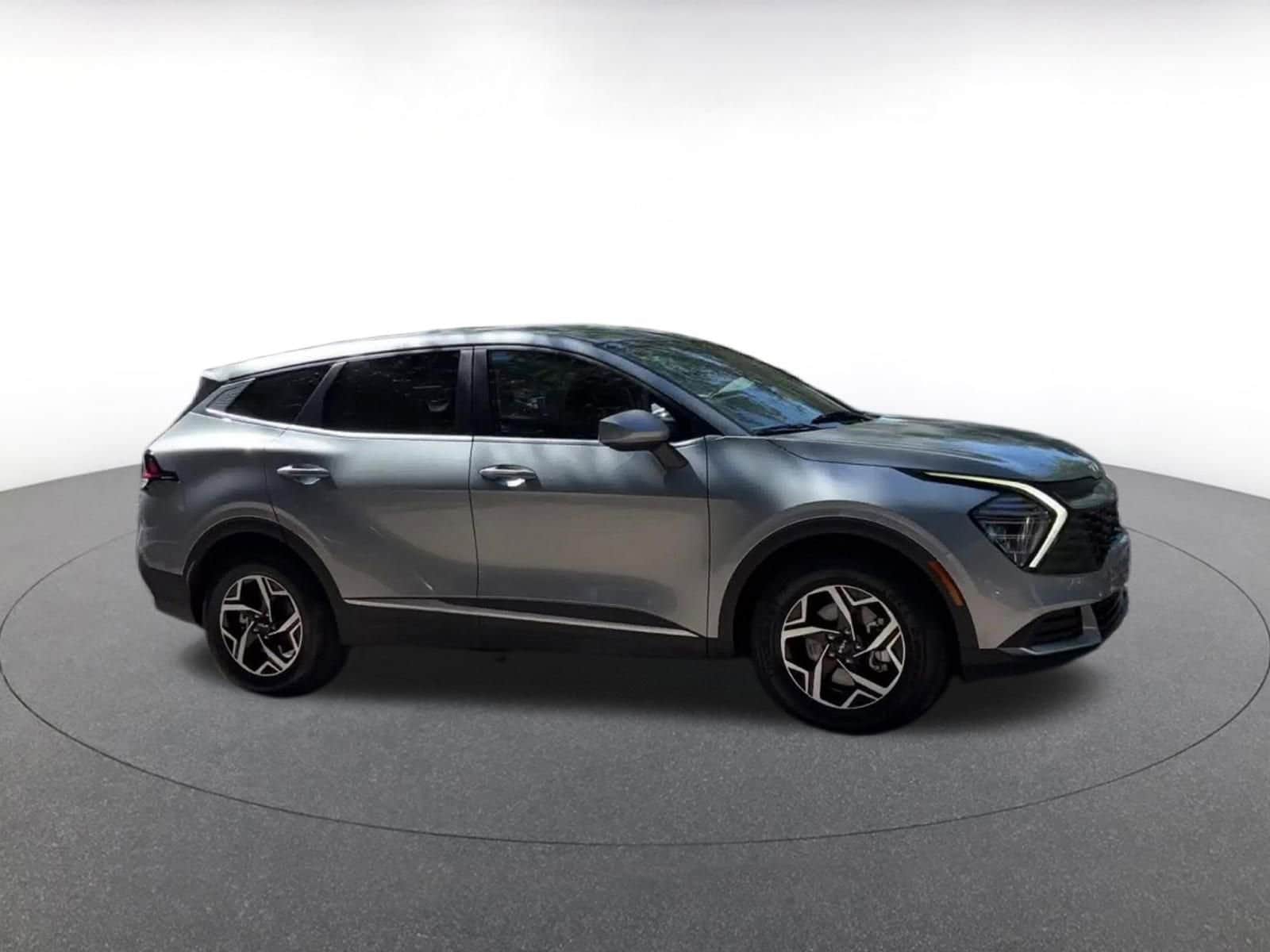 Thumbnail: 2025 Kia Sportage - 2