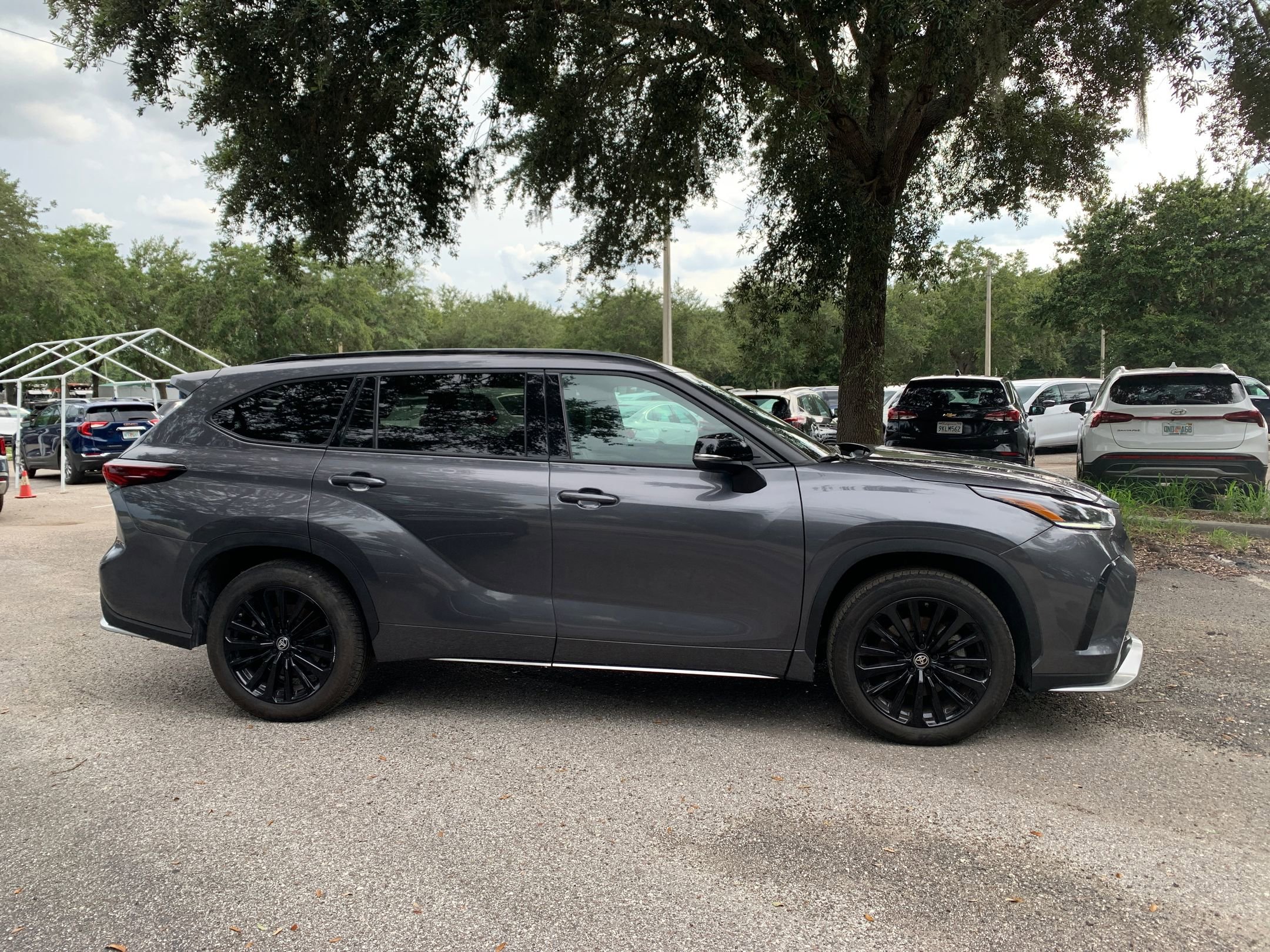Thumbnail: 2024 Toyota Highlander - 4