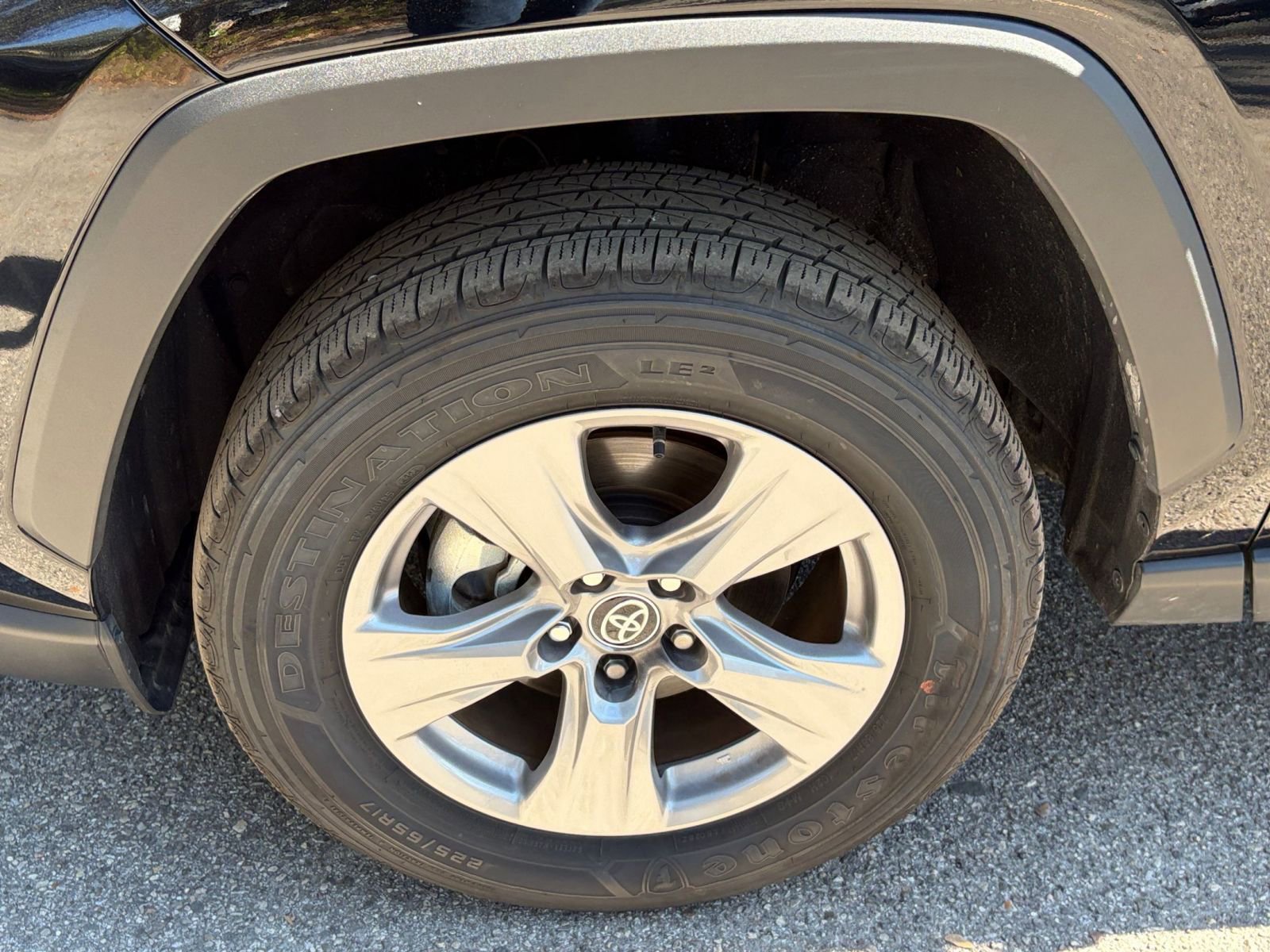 Thumbnail: 2025 Toyota RAV4 - 23