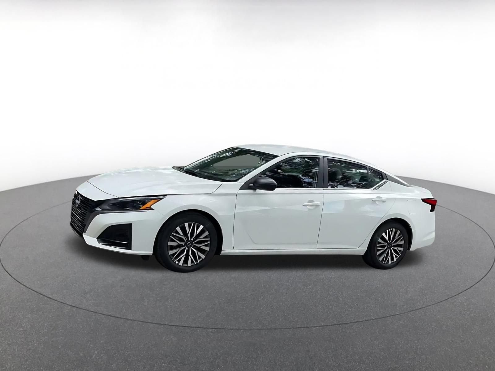 Thumbnail: 2026 Nissan Altima - 6