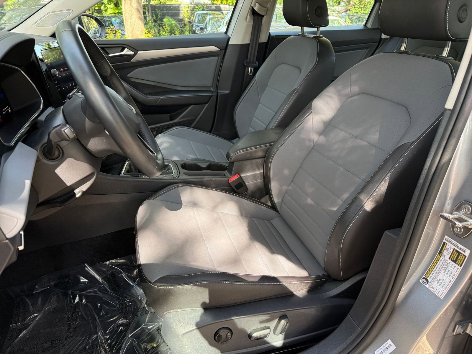 Thumbnail: 2025 Volkswagen Jetta - 30