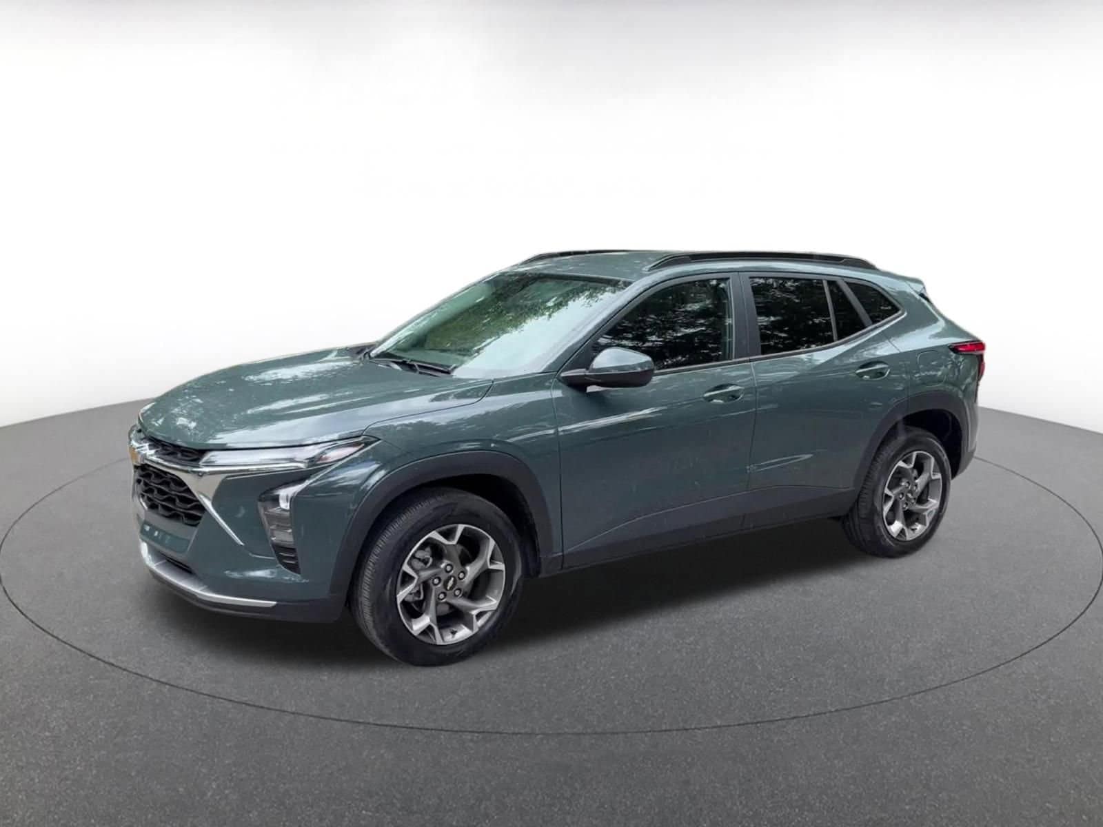 Thumbnail: 2025 Chevrolet Trax - 8