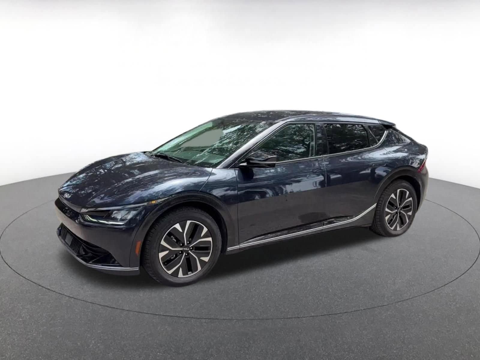 Thumbnail: 2024 Kia EV6 - 8