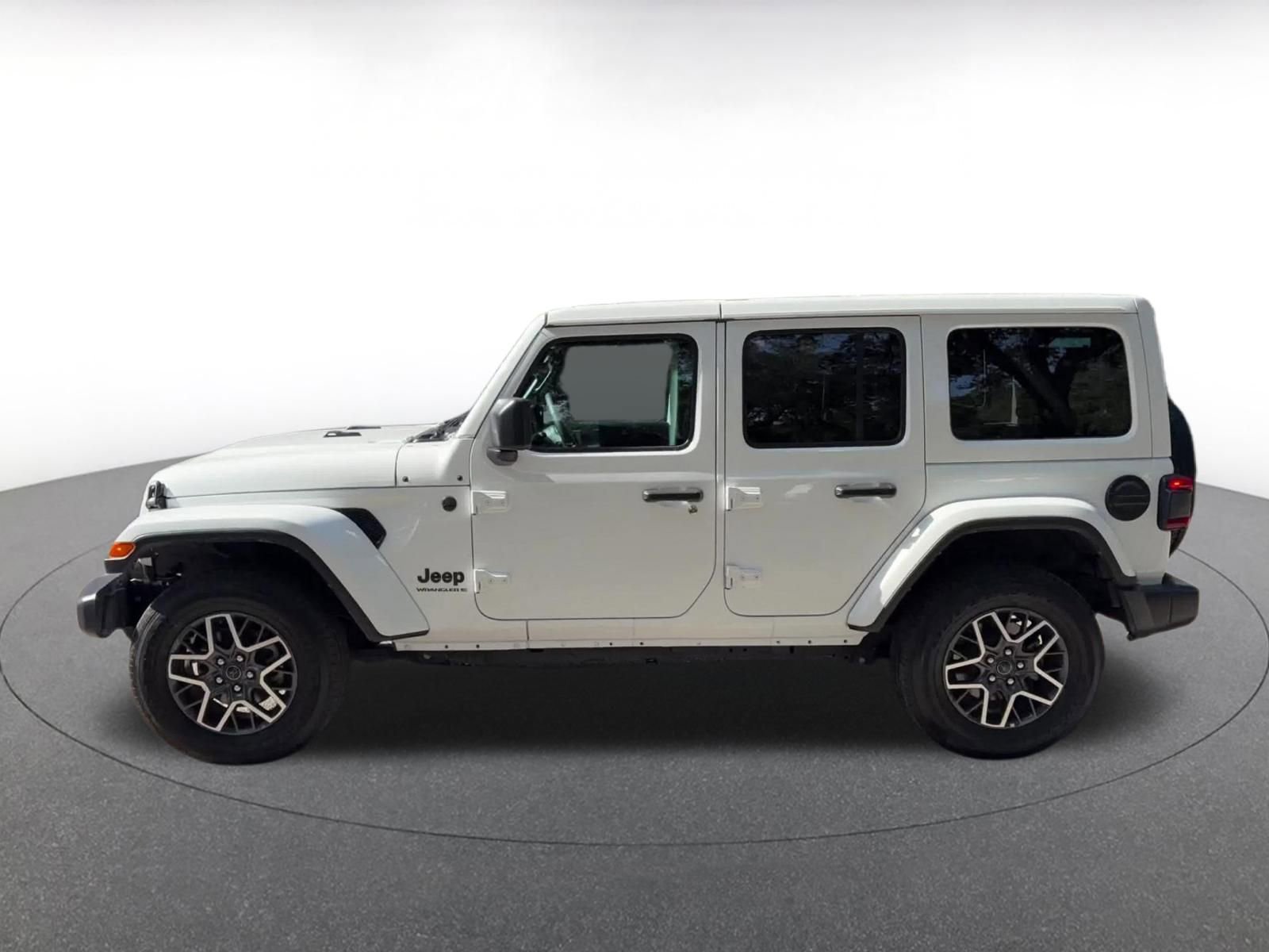 Thumbnail: 2025 Jeep Wrangler - 9
