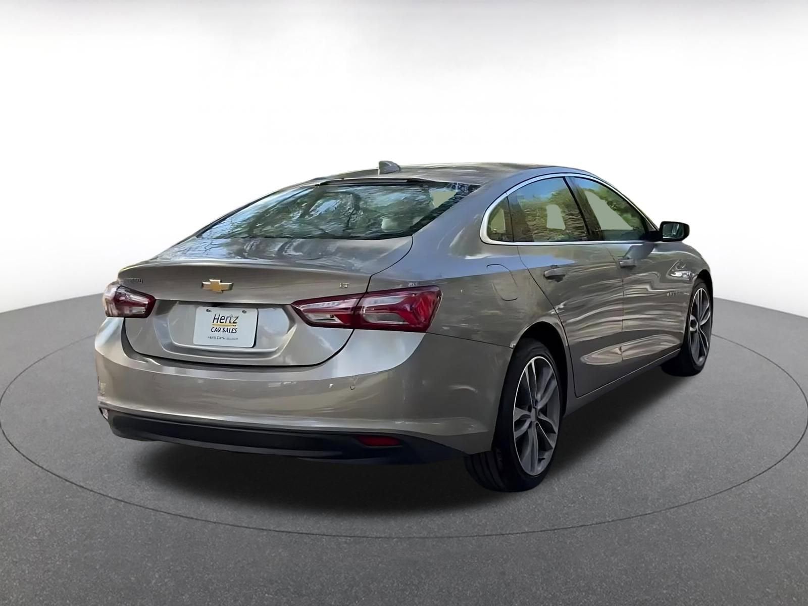 Thumbnail: 2024 Chevrolet Malibu - 15