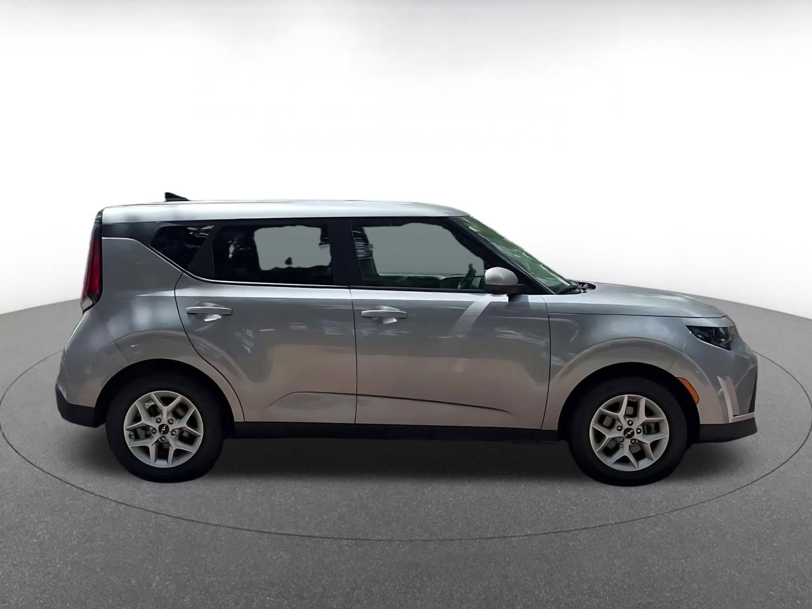Thumbnail: 2025 Kia Soul - 16