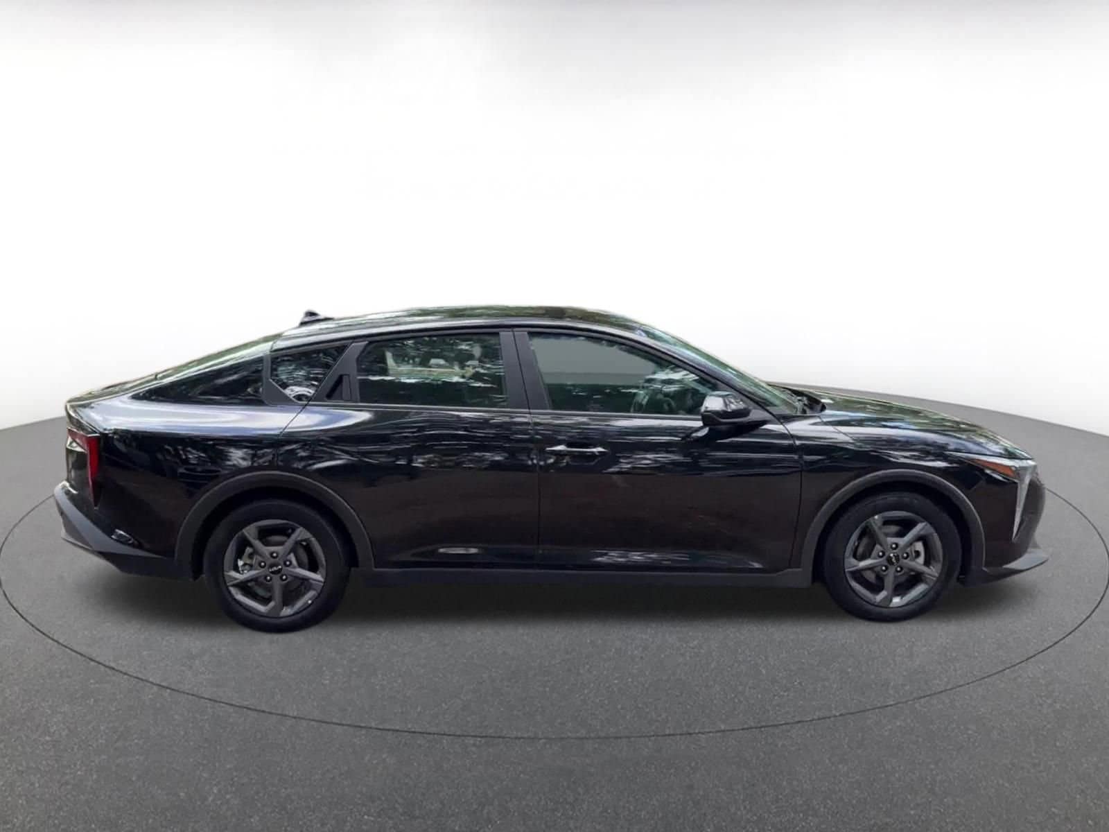 Thumbnail: 2025 Kia K4 - 16